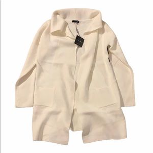 NWT JLUXLABEL Ivory Cyn Soft Sweater